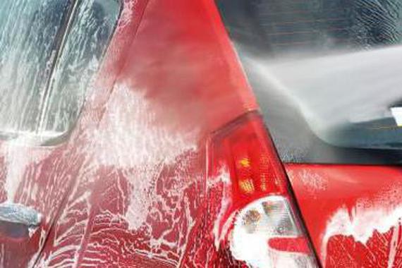 学会这些技巧，汽车小故障完全自己可以修