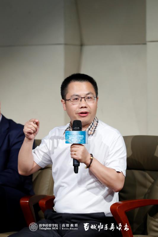 力帆实业总裁牟刚