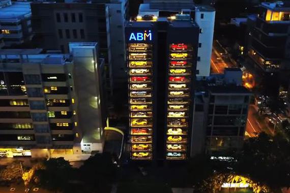 新加坡现“豪车售卖机”投币就能买豪车？