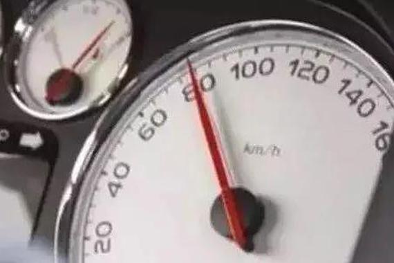 夏天怎么开车才省油，几个小妙招快来试试