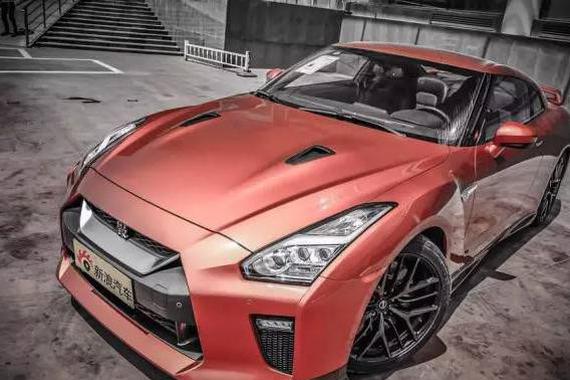 【新GTR，何止狂野】秒杀法拉利、兰博基尼