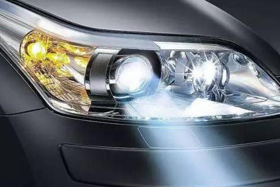 90%的车主都不知道这几种闪灯的意思