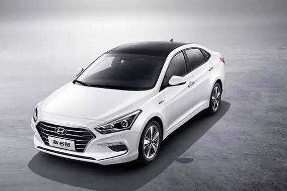 这是为精英准备的车  给人无微不至的关怀