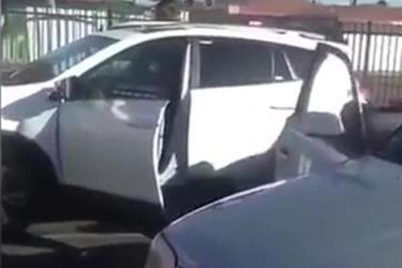 视频：女司机的路怒症！街头互殴太火爆