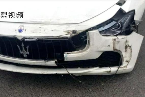 视频：4S店把车弄坏 还要车主自己走保险？