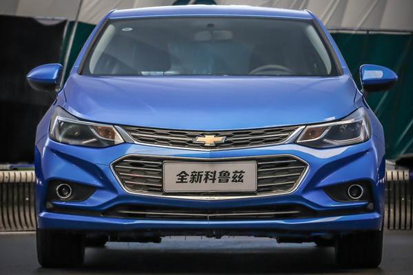 美民众的最爱 实拍新款科鲁兹两厢车