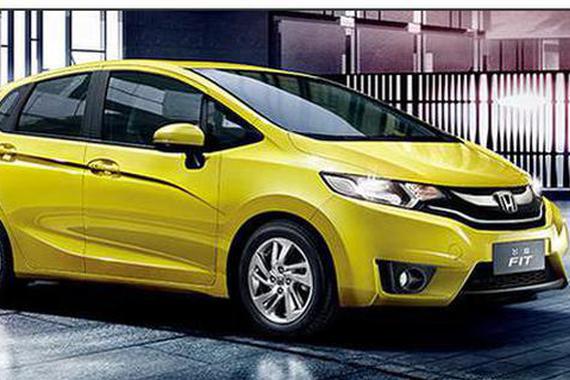 推荐3款低油耗家用车！夏天开空调也不怕！