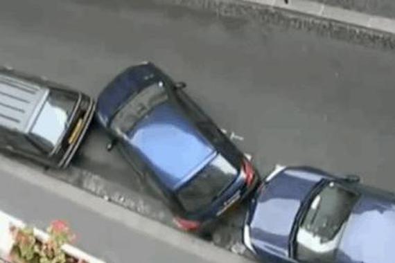 爱车老是被刮蹭？老司机教你如何停车