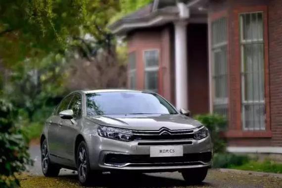 试驾了一款新车，居然开得我差点睡着！？