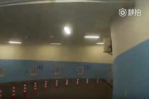 “地下秋名山” 让老司机都头晕