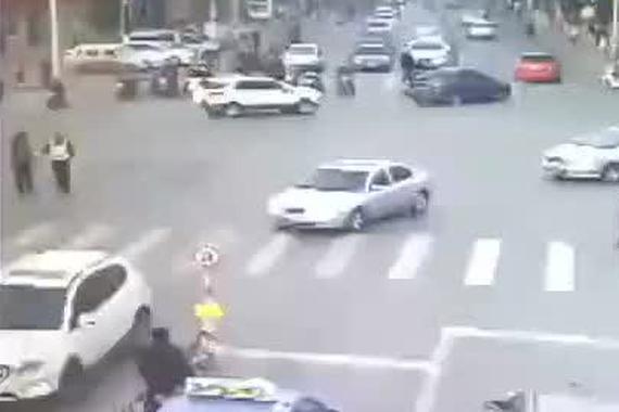 视频：真得看！教科书上都找不到的事故