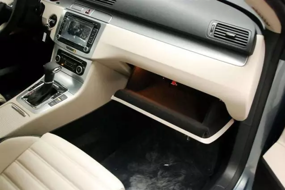 亲测有效，车上这些地方最适合藏私房钱！