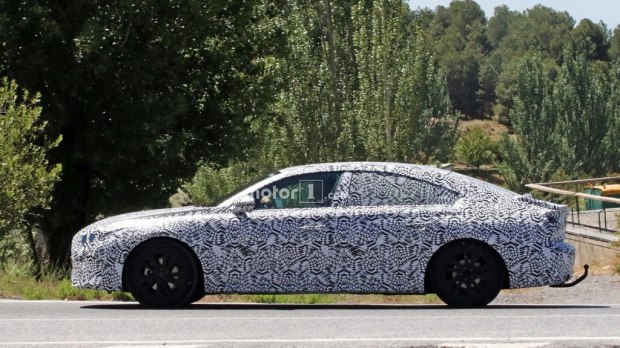 全新设计 疑似国产全新标致508谍照曝光