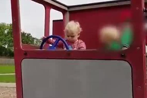 视频：路怒症的后果 父母们要深思啊！