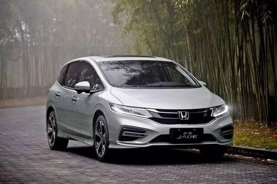 国内第一台6座合资车，卖15万大受欢迎