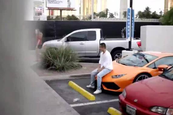 视频：开兰博基尼和自行车撩妹的区别