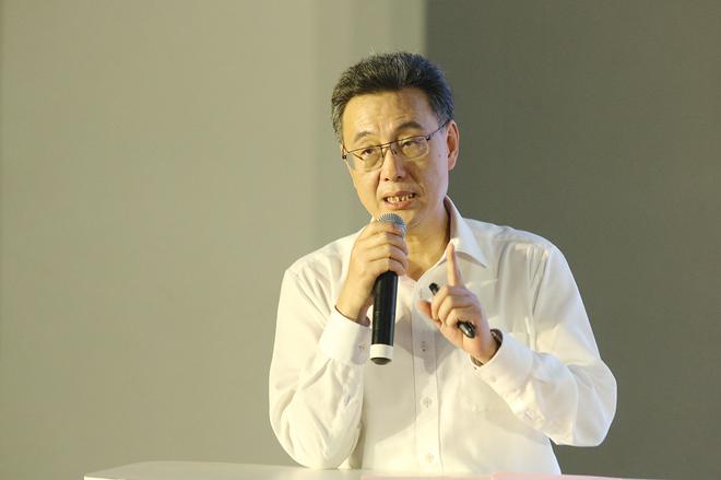 中国汽车工程学会副秘书长,“中国汽车工程学会巴哈大赛”组委会主任 闫建来