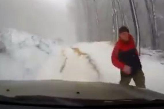 视频：“无人驾驶”事实并非如此！