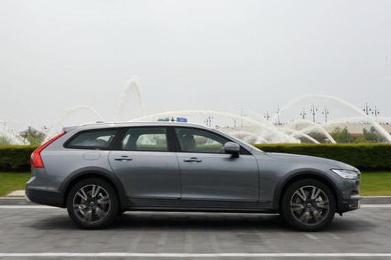 全时四驱，这款车让你放弃SUV和轿车！