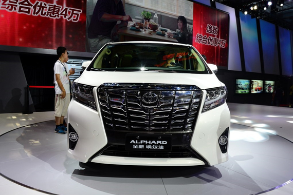 这款高端的保姆车 车友说物有所值