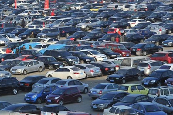 市场进入淡季 车价引发高台跳水 