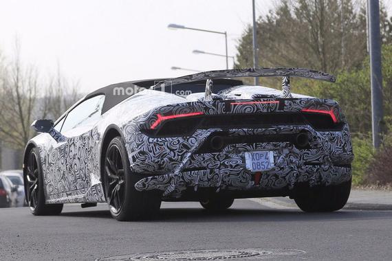 开着敞篷小牛跑纽北是怎样一种体验？