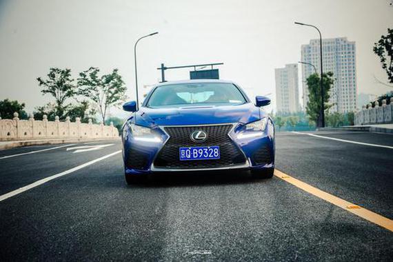 你是Gentleman，而我是浪人丨试LEXUS RC F