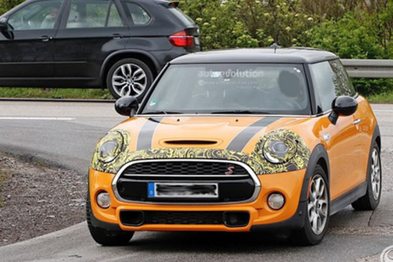 新MINI COOPER S路试谍照曝光 动力明显提升
