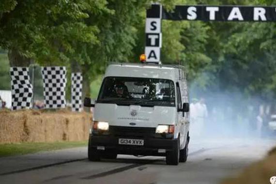 一台让快递小哥各个走路带风的神车！