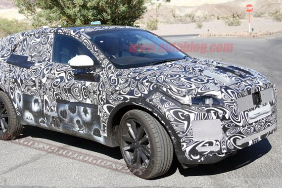 最早2018年发布 捷豹E-PACE配全液晶仪表