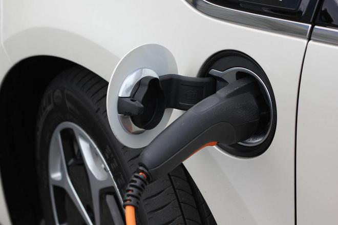 夏至已至 高温用车一不小心就会踩到雷区