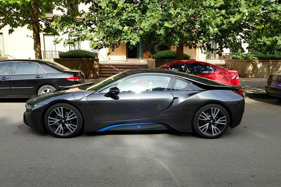 宝马i8用车体验，有个小通病但已解决