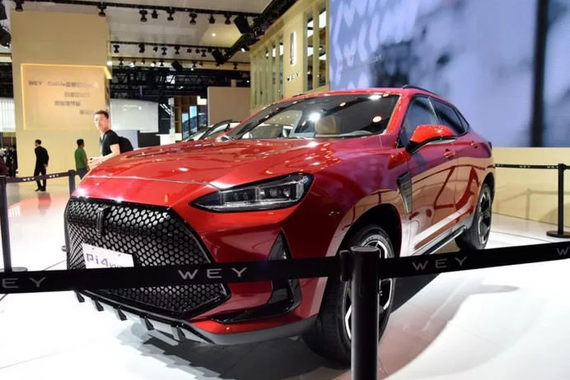 长城抢走宝马设计师，还把X6的设计用在这车身上！