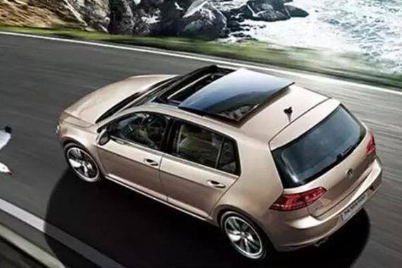 买车配天窗只为有面儿？这些实用功能你都知道吗