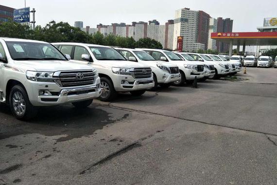 七座酷路泽4000对比八座高速过路费差的不是一点点