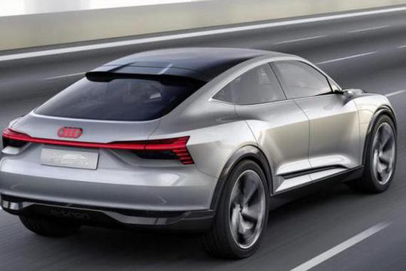 奥迪纯电动 SUV 来袭，技术可能源自保时捷？