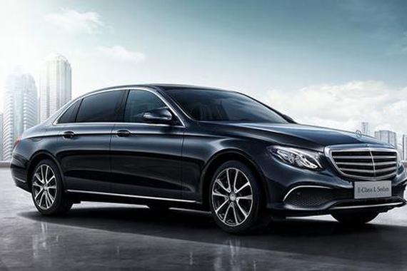 宝马长轴距新车上市，竞争奔驰E级预计销量会不错？