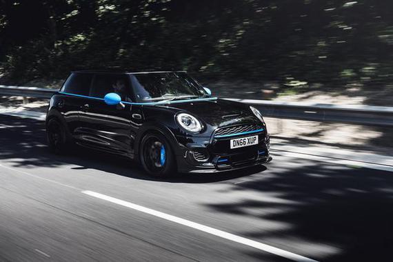 MINI放大招，2.0L竟有280马力，比保时捷还要快！