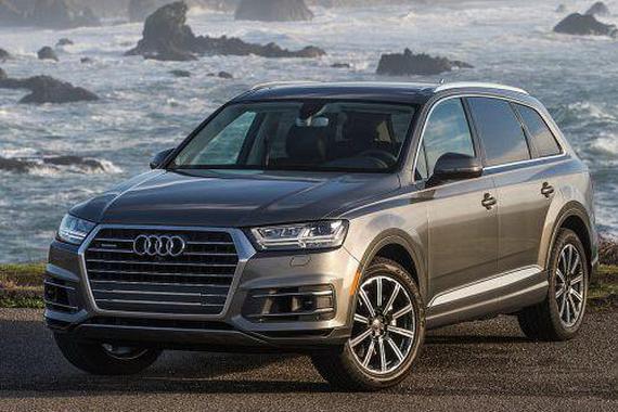 SUV比跑车还强？挂上RS的奥迪SUV连R8都不放眼里