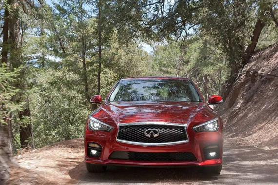 把不容易驾驭当卖点，Giulia的“套路”就是“反套路”