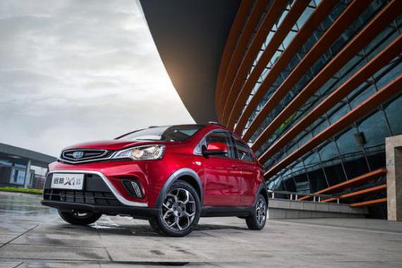 比飞度便宜的SUV，6台苹果的价格，在车内能看直播