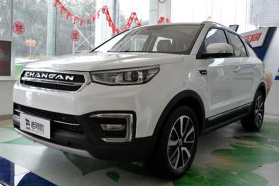 10万元紧凑SUV又添新选择 实拍还未上市的长安CS55