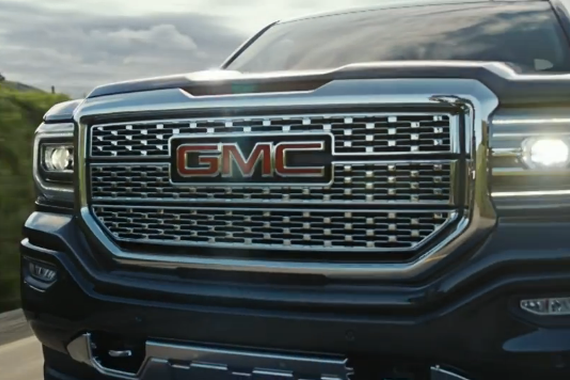 视频：2017 GMC Sierra 像山河一样大气磅礴