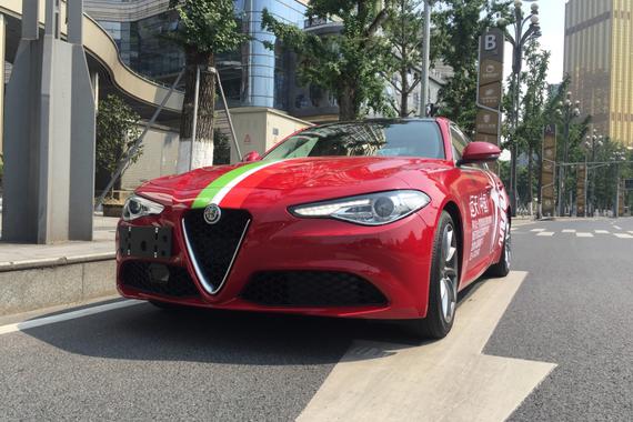 你猜，阿尔法罗密欧什么颜色好卖？