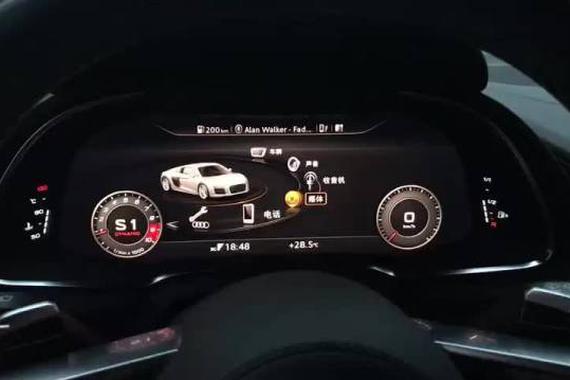 视频：科技改变未来！奥迪R8超酷仪表盘