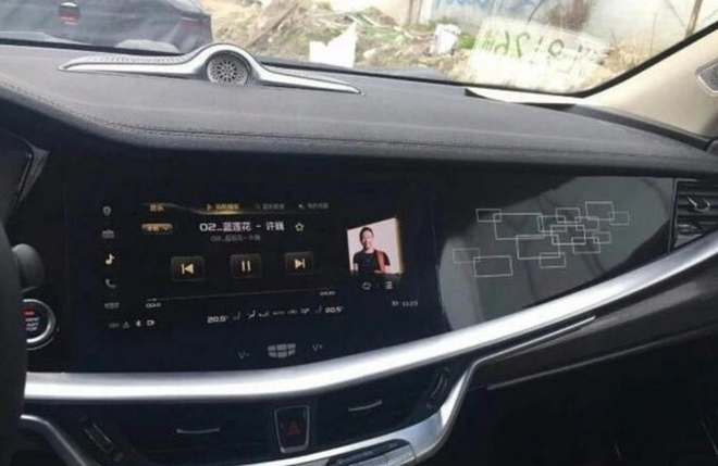 内饰更加高档 吉利全新轿车谍照曝光