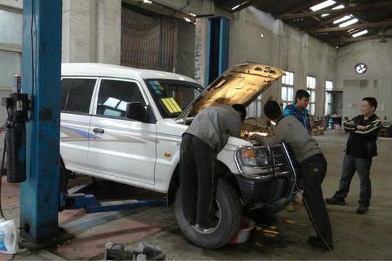 汽车容易出现的9个故障，乱检查半天 其实没毛病！