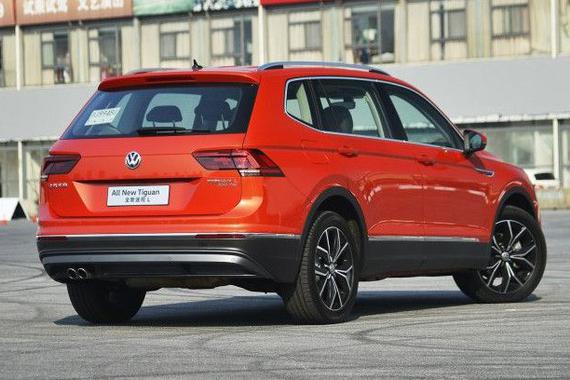 买它的人不屑奔驰宝马，加价2万供不应求