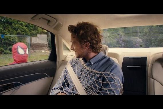 视频：足底按摩谁家强？全新奥迪A8来一发