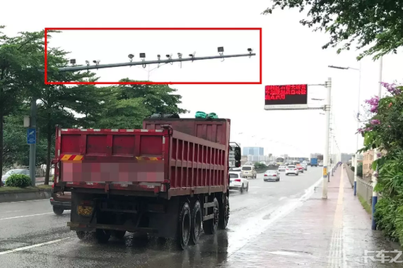 胆子再大不敢超载 用“天眼”治超，一次罚款2万元